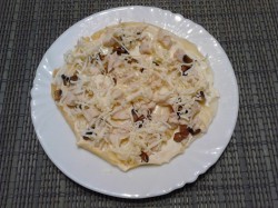 название картинки Блинный торт с грибами и курицей
