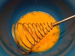 название картинки Блинный торт с грибами и курицей