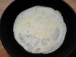 название картинки Блинный торт с грибами и курицей