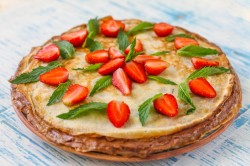 название картинки Блинный торт со сгущенкой