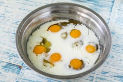 название картинки Блинный торт со сгущенкой