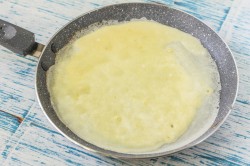 название картинки Блинный торт со сгущенкой