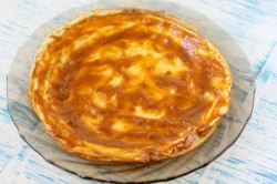 название картинки Блинный торт со сгущенкой