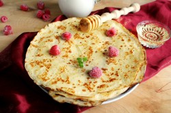 название картинки Блины без яиц на молоке тонкие