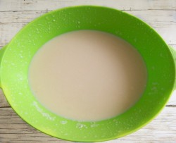 Блины на воде с яйцами тонкие с дырочками