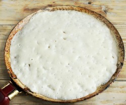 Блины на воде с яйцами тонкие с дырочками