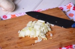 название картинки Блины с грибами под голландским соусом