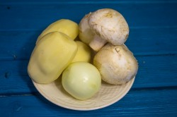 название картинки Блины с картошкой и грибами на кипятке