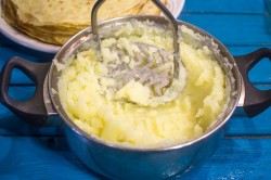 название картинки Блины с картошкой и грибами на кипятке