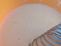 Блины со шпинатом с начинкой из сыра, чеснока и орехов