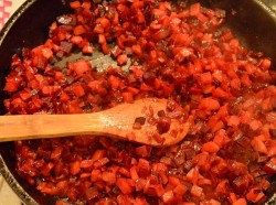 Борщ московский со свеклой - шаг 7