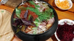 название картинки Борщ со свиными ребрышками, фасолью и болгарским перцем