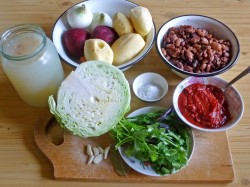 Борщ с фасолью постный - шаг 1