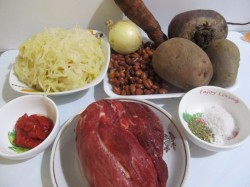 название картинки Борщ с квашенкой и свеклой