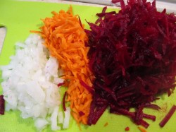 название картинки Борщ с квашенкой и свеклой