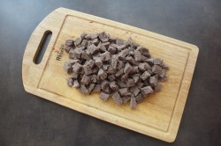 Горячий борщ из маринованной свеклы - шаг 10