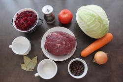 Горячий борщ из маринованной свеклы - шаг 1