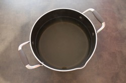 Горячий борщ из маринованной свеклы - шаг 8