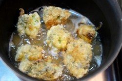 Капуста брокколи в кляре - шаг 9 Капуста брокколи в кляре - шаг 9