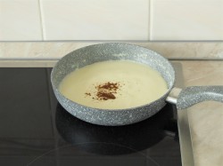 Брокколи в сливочном соусе