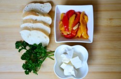 название картинки Брускетта с маринованным перцем и фетой