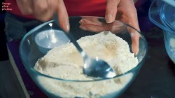 название картинки Бублики с маком на молоке