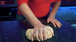 название картинки Бублики с маком на молоке