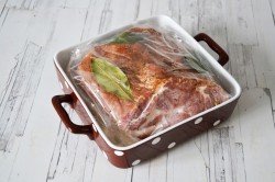 Буженина в рукаве в духовке