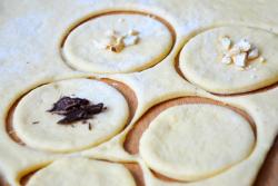 Булочки из теста на сметане а-ля Капкейки