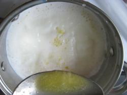 Булочки дрожжевые для хот догов на сливочном масле - шаг 2 Булочки дрожжевые для хот догов на сливочном масле - шаг 2