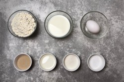 Булочки для хот догов в домашних условиях - шаг 1