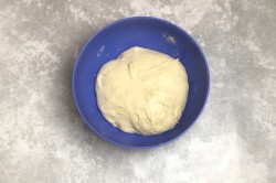 Булочки для хот догов в домашних условиях - шаг 9