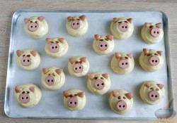 название картинки Булочки поросята в год Кабана-Свиньи