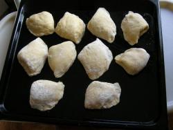 название картинки Дрожжевые булочки с творогом и корицей