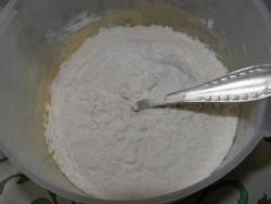 название картинки Дрожжевые булочки с творогом и корицей