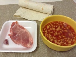 Буррито со свининой и фасолью - шаг 1