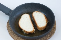 Бутерброды с картошкой на сковороде