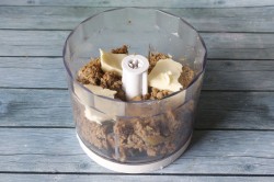 Бутерброды с паштетом из печени на праздничный стол