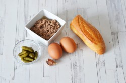 название картинки Бутерброды с тунцом консервированным