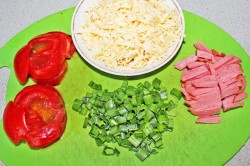 название картинки Быстрая пицца на кефире без сметаны на сковороде