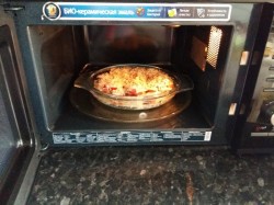 Быстрая пицца за 15 минут в микроволновке - шаг 15