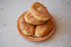 Быстрое дрожжевое тесто для пирожков