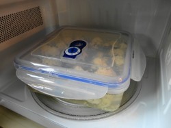 Быстромаринованная цветная капуста в микроволновке