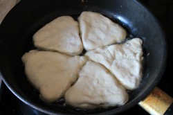 Быстрые пирожки жареные на сковороде