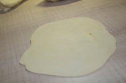 Пирожки из быстрого теста на сковороде с грибами и курицей