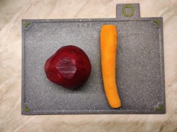 название картинки Салат из свежей свеклы моркови и капусты