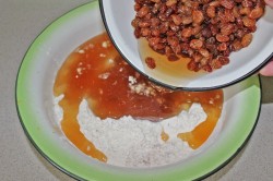название картинки Чайный кекс с изюмом