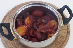 Чатни из слив - шаг 4 Чатни из слив - шаг 4