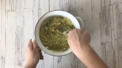 Чебуреки с картошкой - шаг 10 Чебуреки с картошкой - шаг 10