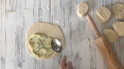 Чебуреки с картошкой - шаг 12 Чебуреки с картошкой - шаг 12